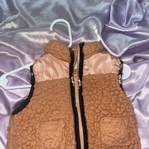 baby sleeveless brown coat